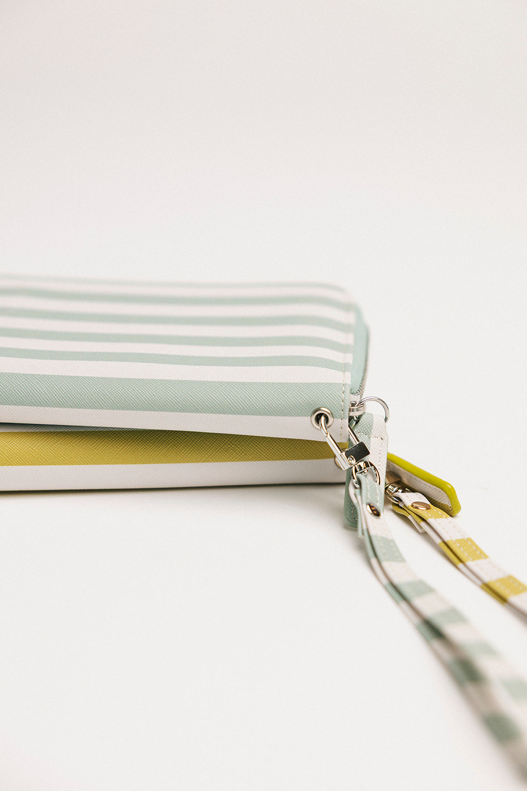 Glove Caddie - Avo Stripes